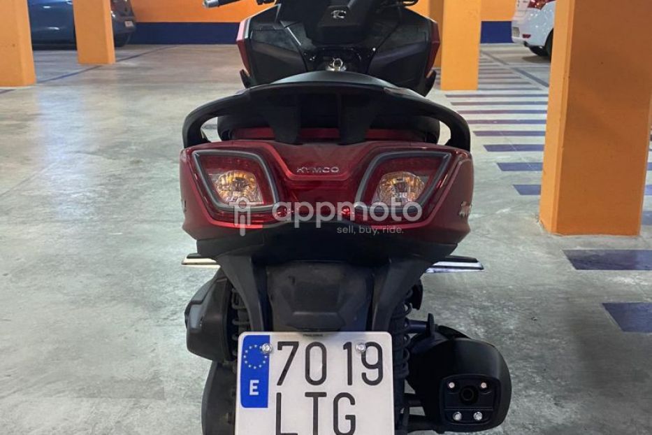 KYMCO Super Dink 125 2021 - Precio, fotos, ficha técnica y motos rivales